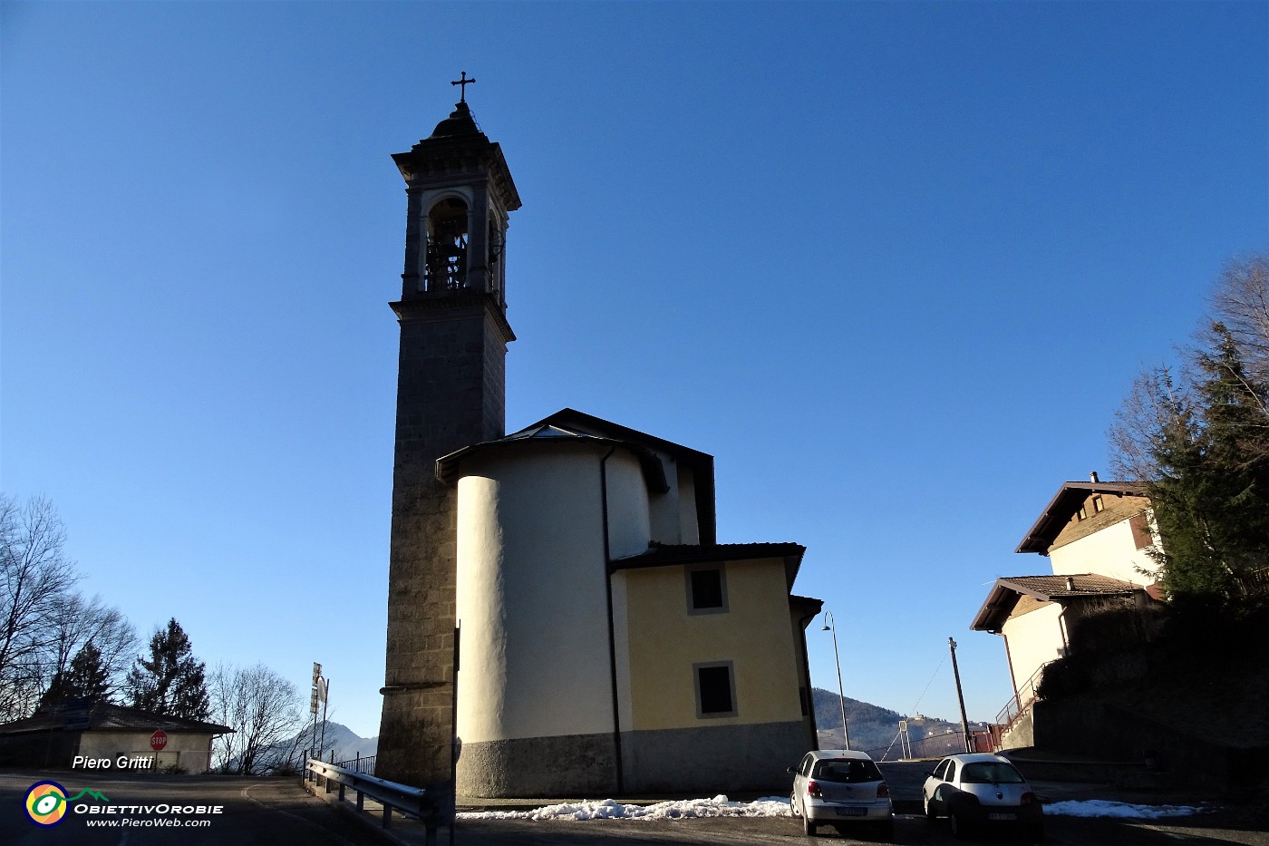 16  Madonna della neve alla Forcella di Costa Serina (900 m).JPG -                                